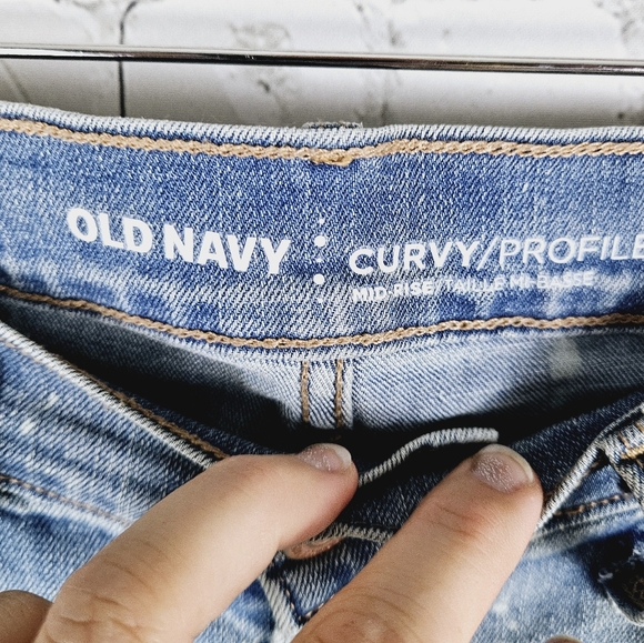 OLD NAVY | curvy mid rise bleached hearts spiderweb happy face design boot jeans - Picture 6 of 7